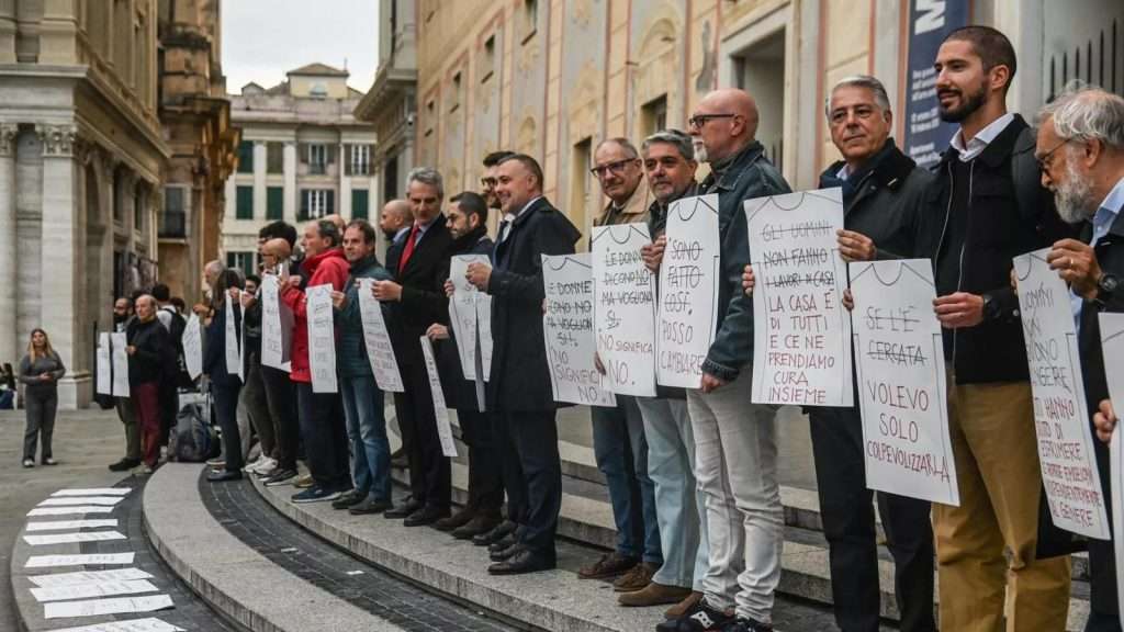 Flash mob di White Dove in piazza De Ferri a Genova, contro la violenza di genere