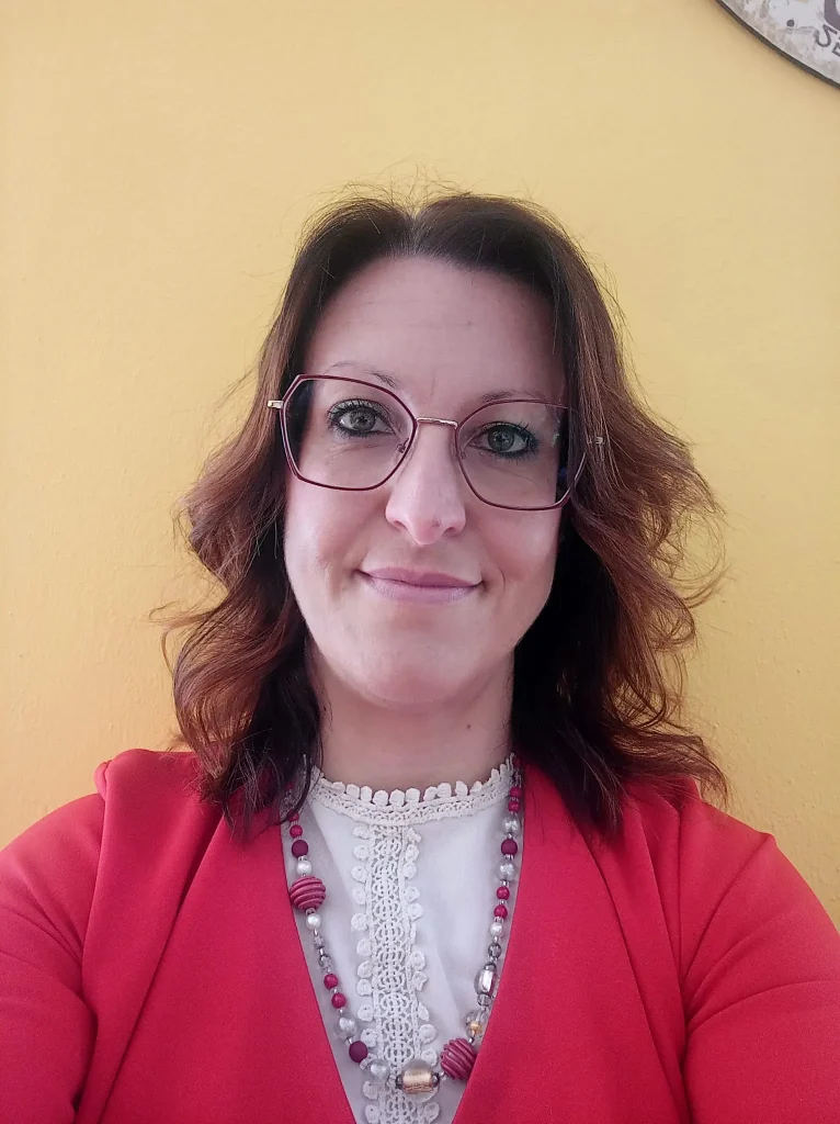 Silvia Stanga, psicologa e psicoterapeuta, che insieme alla professoressa Roberta Caddeo tiene il corso di Scrittura inclusiva all'Università di Camerino