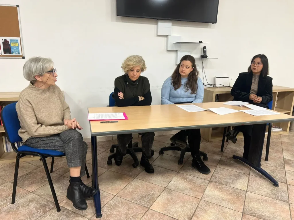 Lo sportello socio-lavorativo di Amad ha presentato questa mattina il bilancio delle sue attività