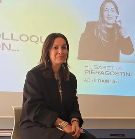 Elisabetta Pieragostini ad un convegno