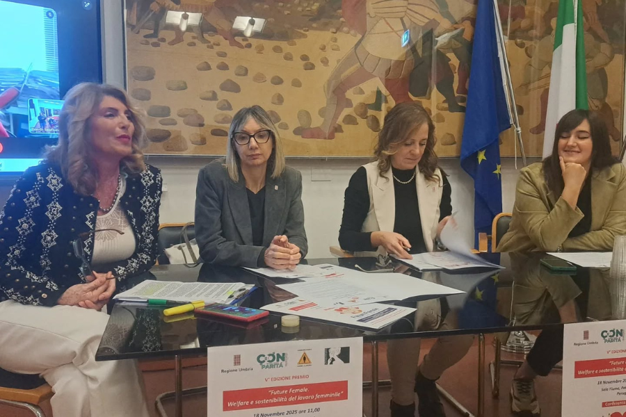 Future Female, la presentazione