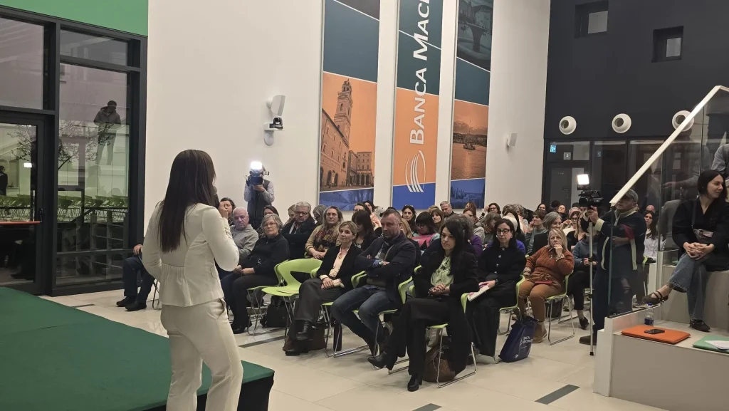 L'auditorium Banca Macerata durante lo spettacolo