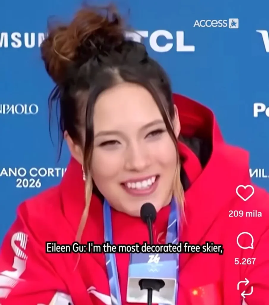 Eileen Gu è la sciatrice più rappresentativa della Cina,è diventata simbolo di assertività per la risposta data a un giornalista durante gli ultimi Giochi Olimpici