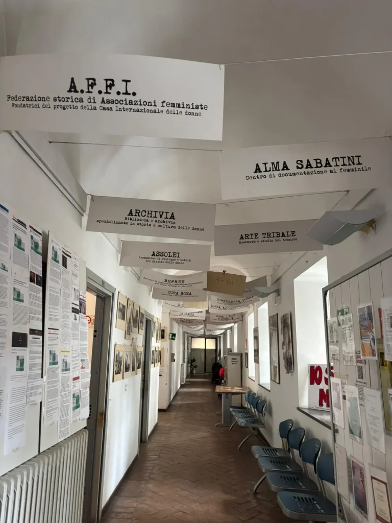L'interno della casa Internazionale delle Donne