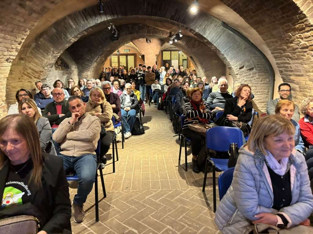 Pubblico presente durante l'evento "quando il vino manca"