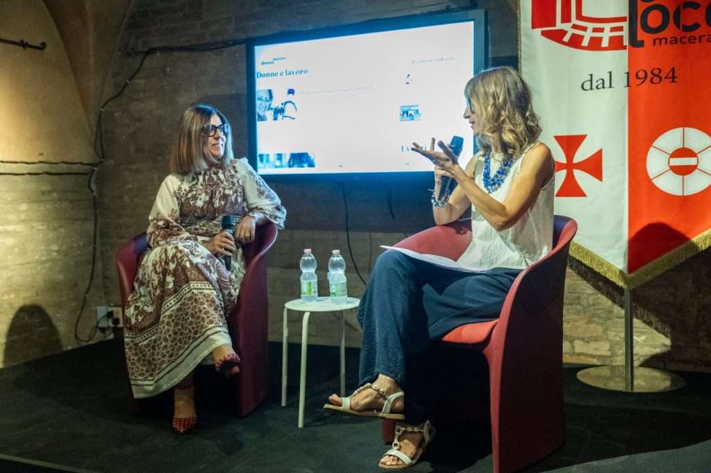 La ginecologa Francesca Orici ha dialogato con Silvia Alessandrini Calisti (Foto Zanconi)