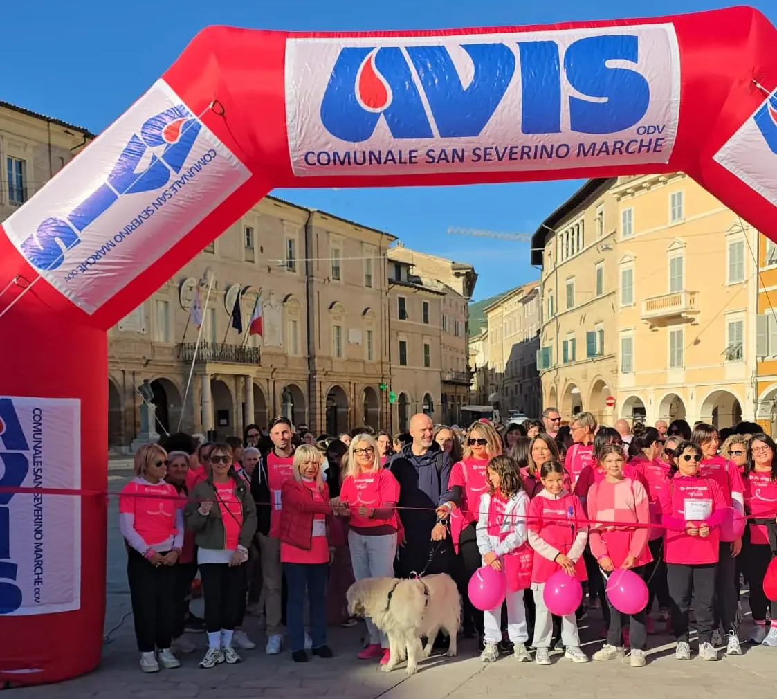 la partenza della Pink Parade da San Severino